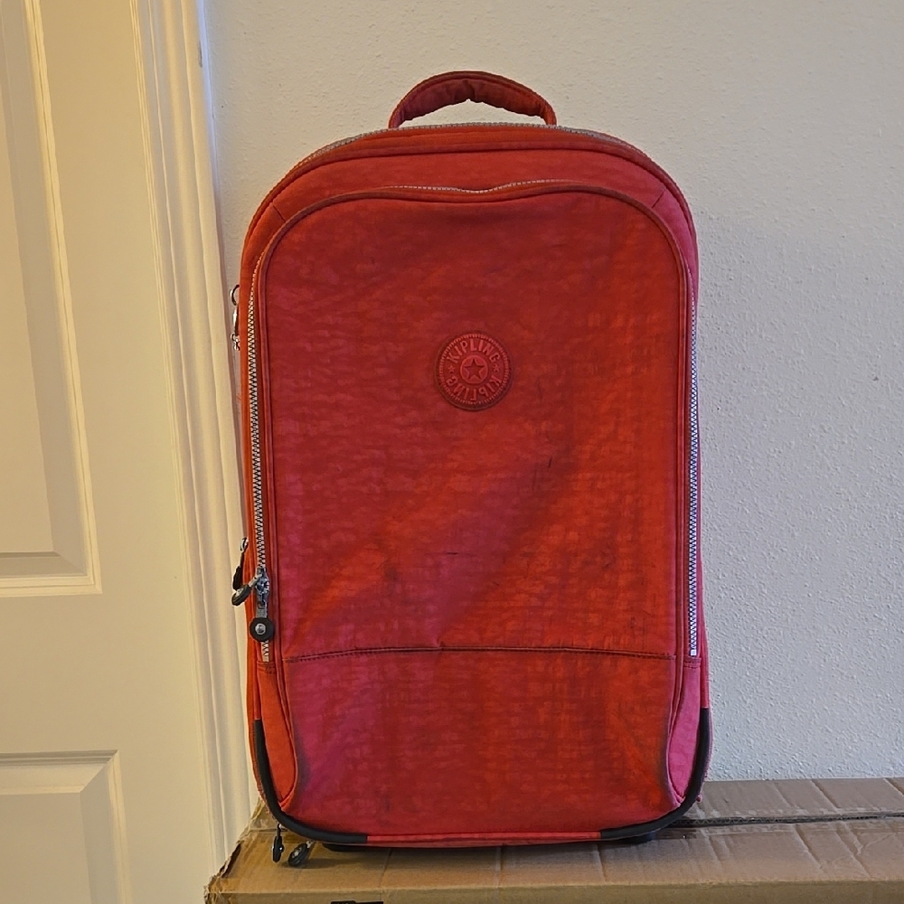 Kipling expandable carry on size 22